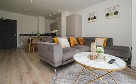 Brand New 2 Bedroom Apartment Centre Of Solihull