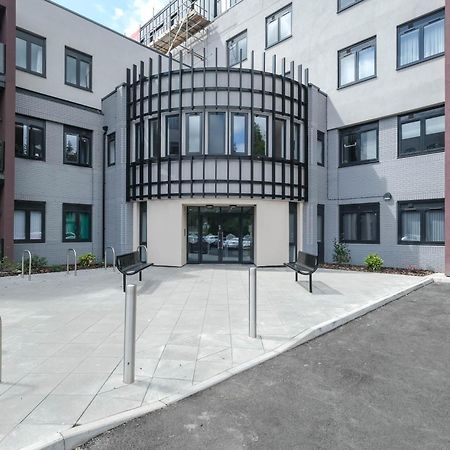 Brand New 2 Bedroom Apartment Centre Of Solihull Exterior photo