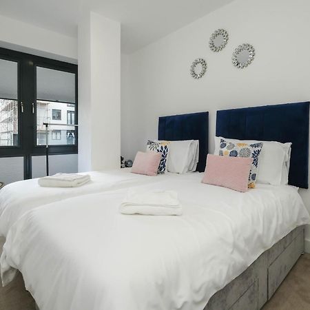 Brand New 2 Bedroom Apartment Centre Of Solihull Exterior photo
