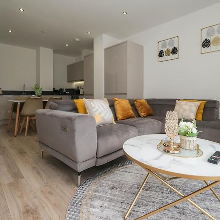 Brand New 2 Bedroom Apartment Centre Of Solihull Exterior photo