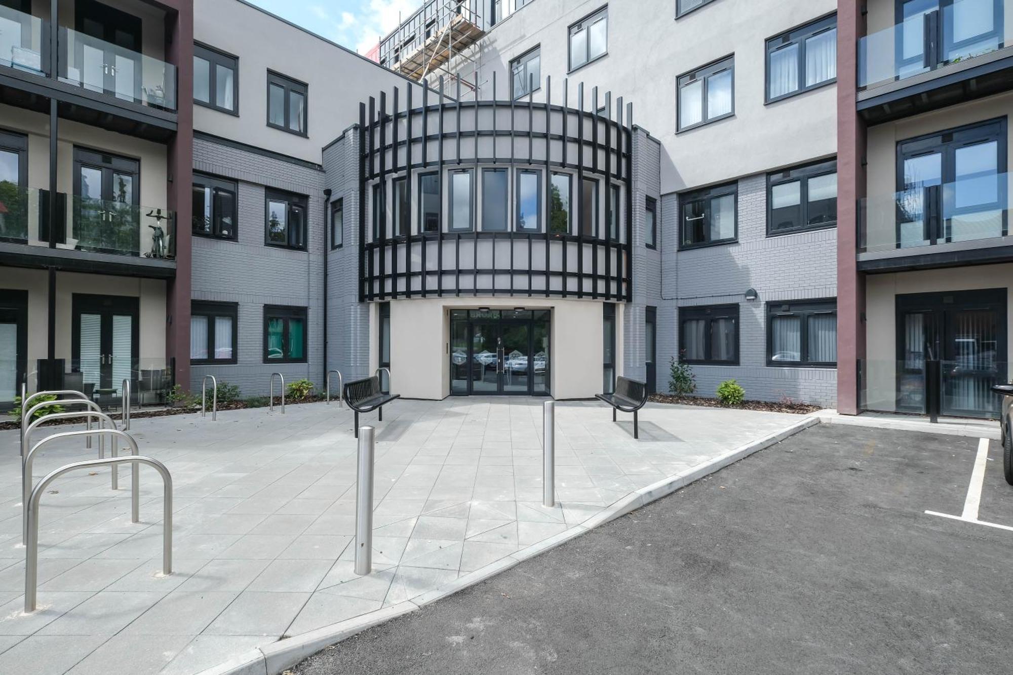 Brand New 2 Bedroom Apartment Centre Of Solihull Exterior photo